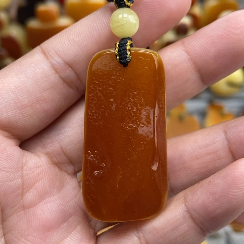 【闪购商品】琥珀颈饰未镶嵌