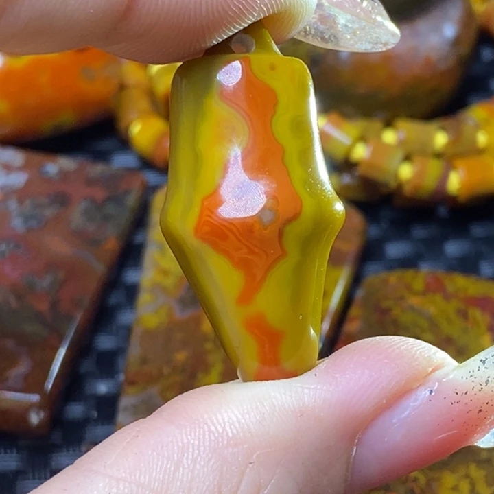 玛瑙/玉髓颈饰未镶嵌