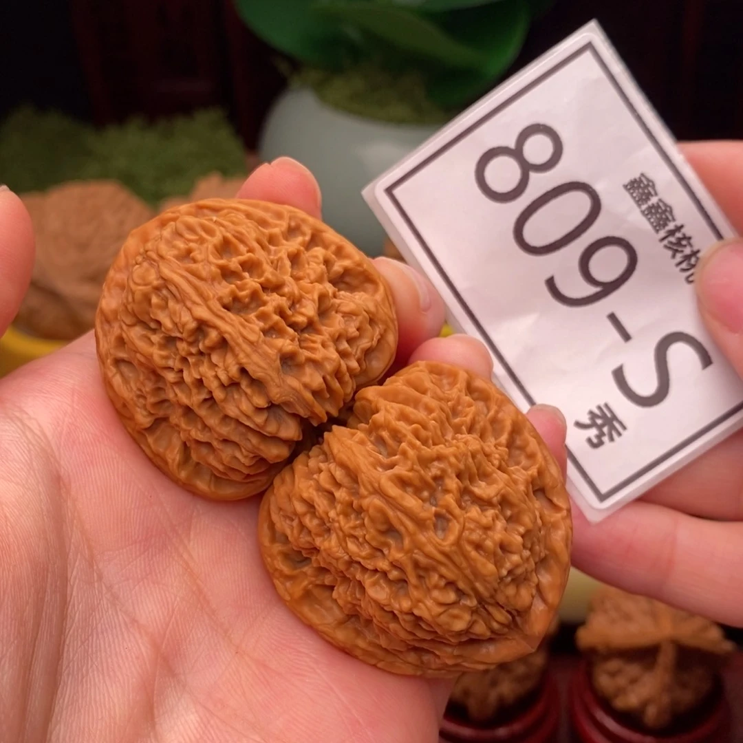 文玩核桃把件南疆38