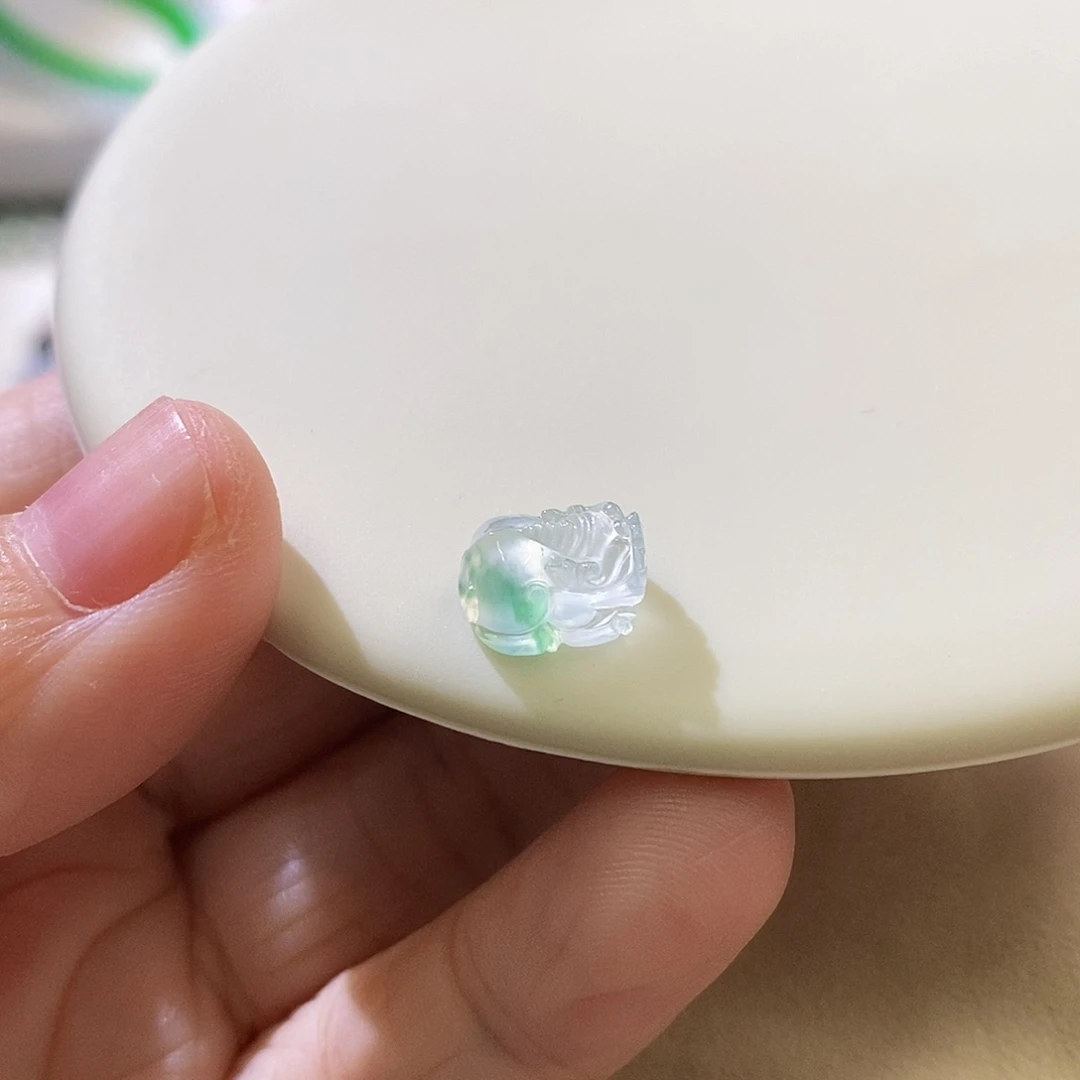 未镶嵌摆件翡翠貔貅