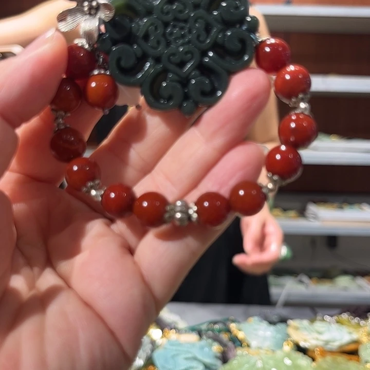 岫玉未镶嵌毛衣链