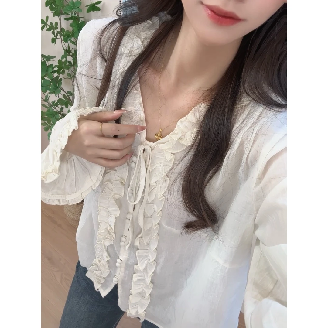 【五分糖】喇叭袖V领百搭设计感甜美长袖法式衬衫女