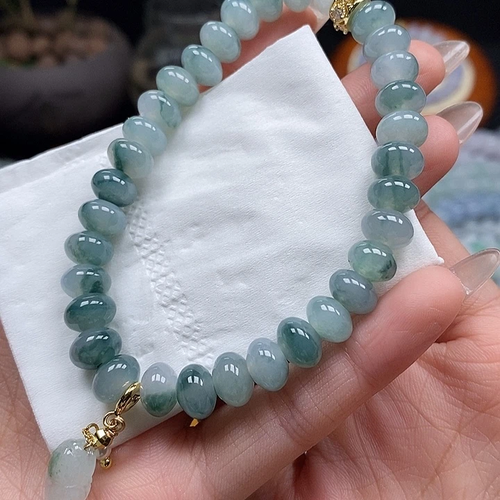 翡翠挂件未镶嵌珠链