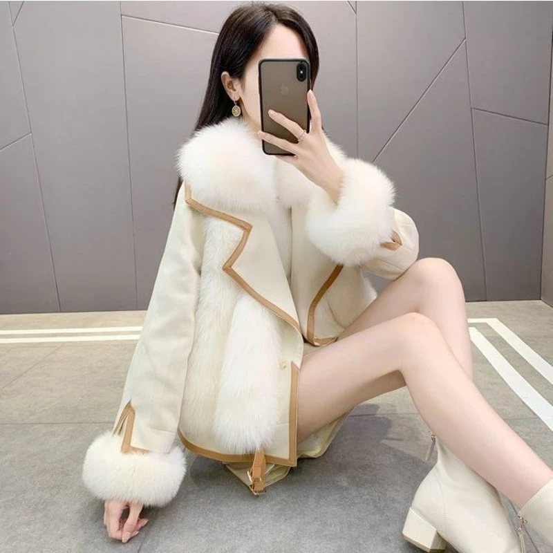 2025冬新款麂皮绒狐狸毛冬海宁时尚羽绒服短款大衣