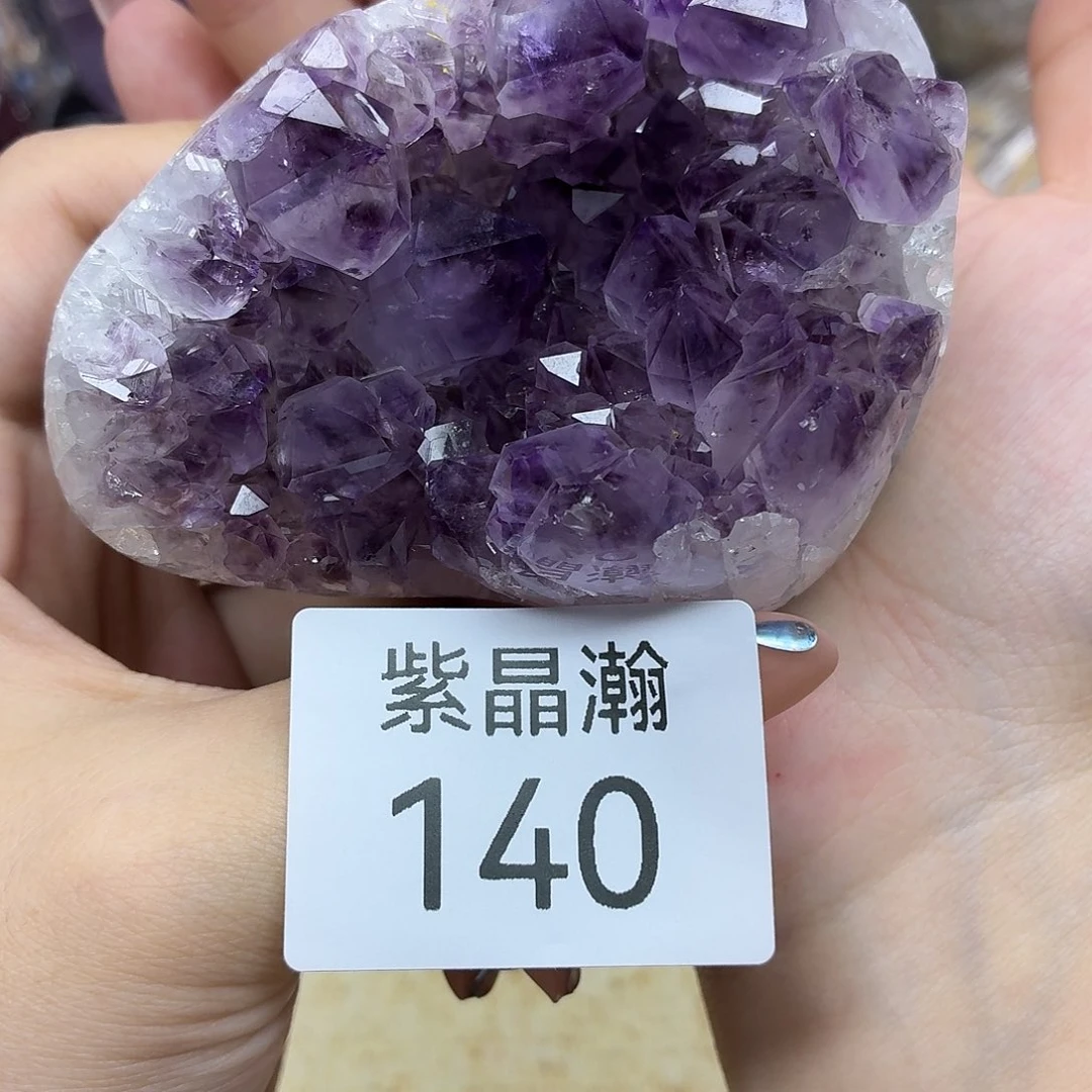 未镶嵌水晶大型摆件（非配饰）