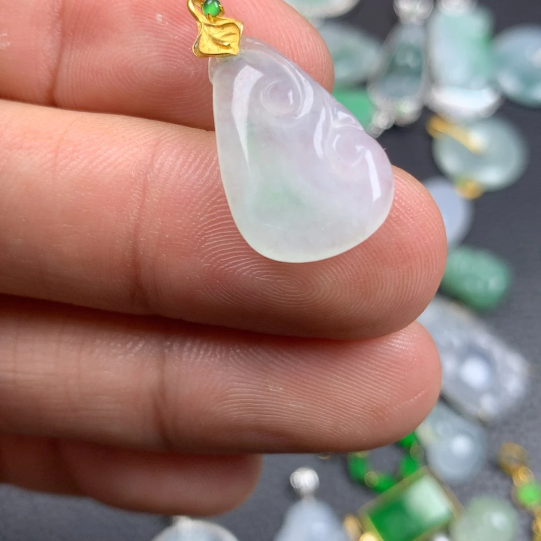 【闪购商品】翡翠18K金镶嵌颈饰翡翠