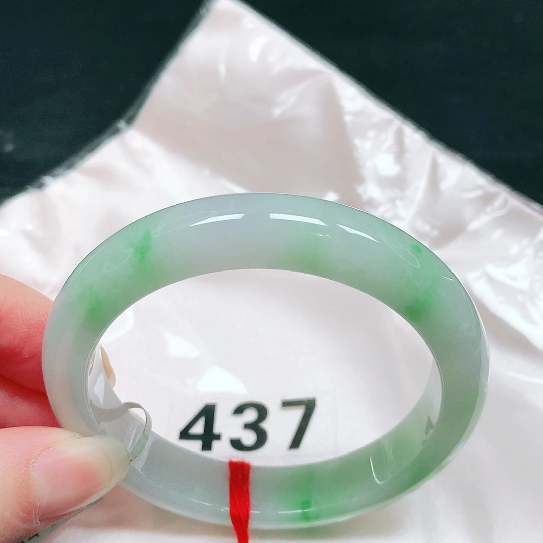 翡翠未镶嵌手镯18 号翡翠手镯