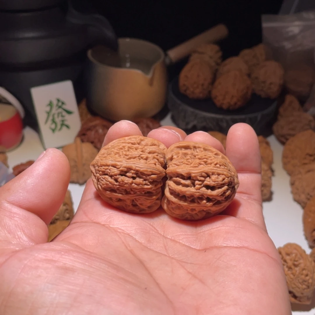 文玩核桃吊坠M*M密纹