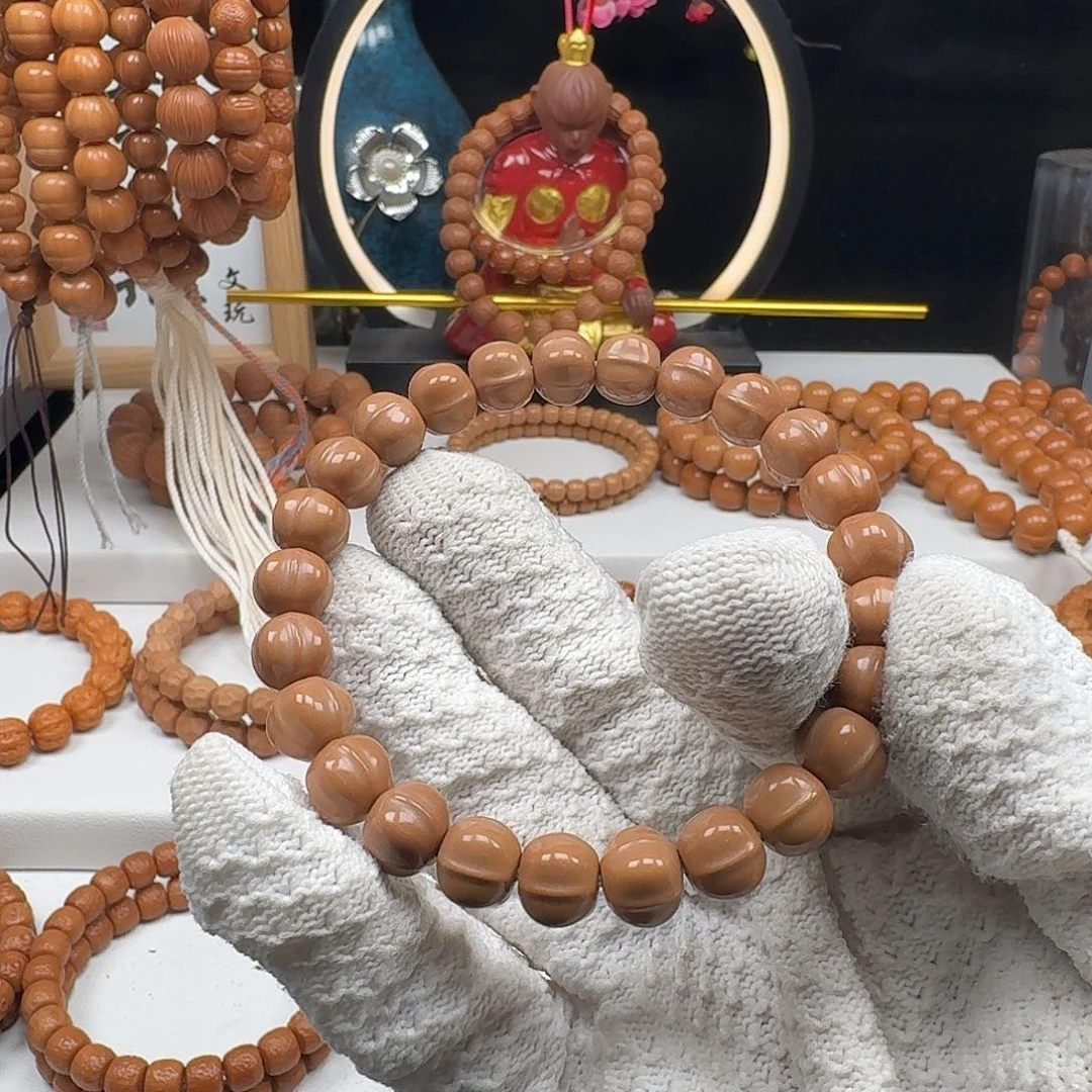 L***1手串猴头核桃猴头鲨鱼背9+