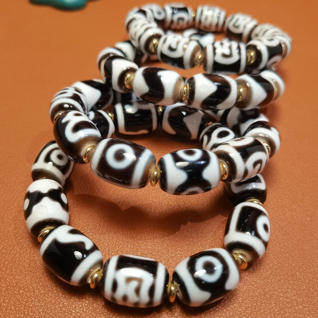 黑白玛瑙镶蚀图腾多宝手串多样性发货