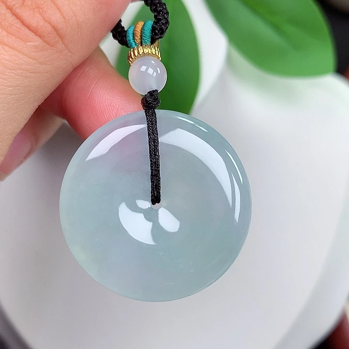 颈饰未镶嵌翡翠平安扣 30.4x5.1mm