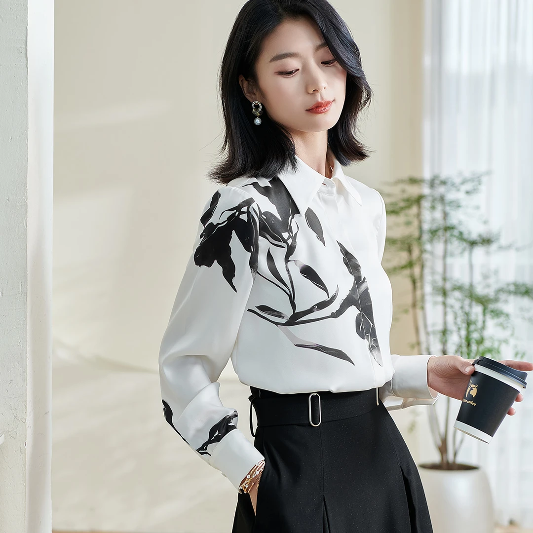 【海燕专属】知性设计感水墨印花衬衫宽松抗皱白色上衣5M24AC0430