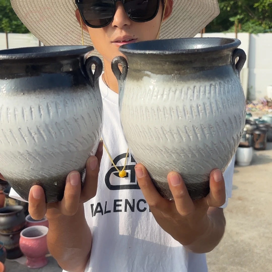 花盆紫砂黑白耳微瑕两个口径13*17