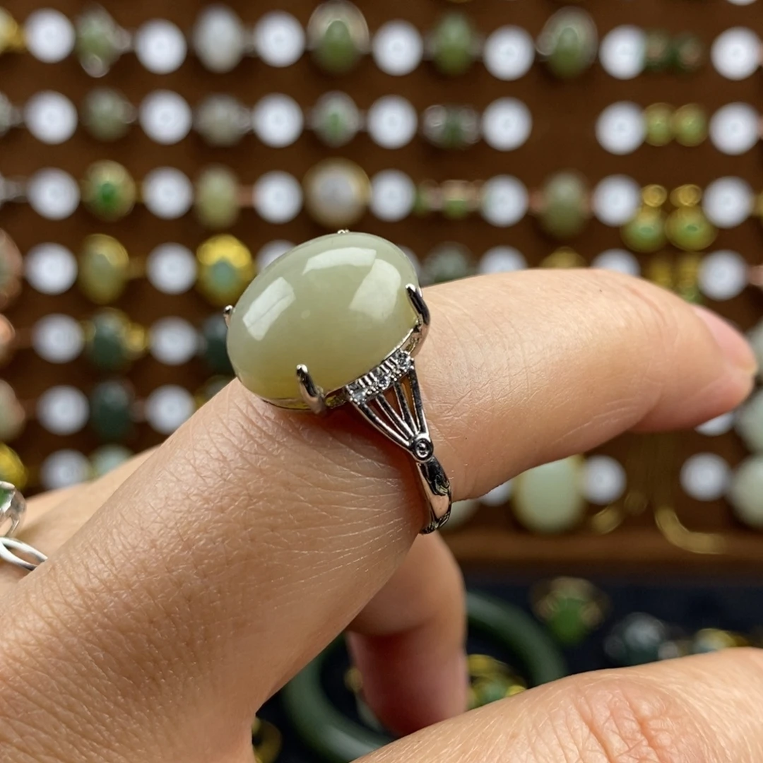 和田玉（糖玉）合金戒指