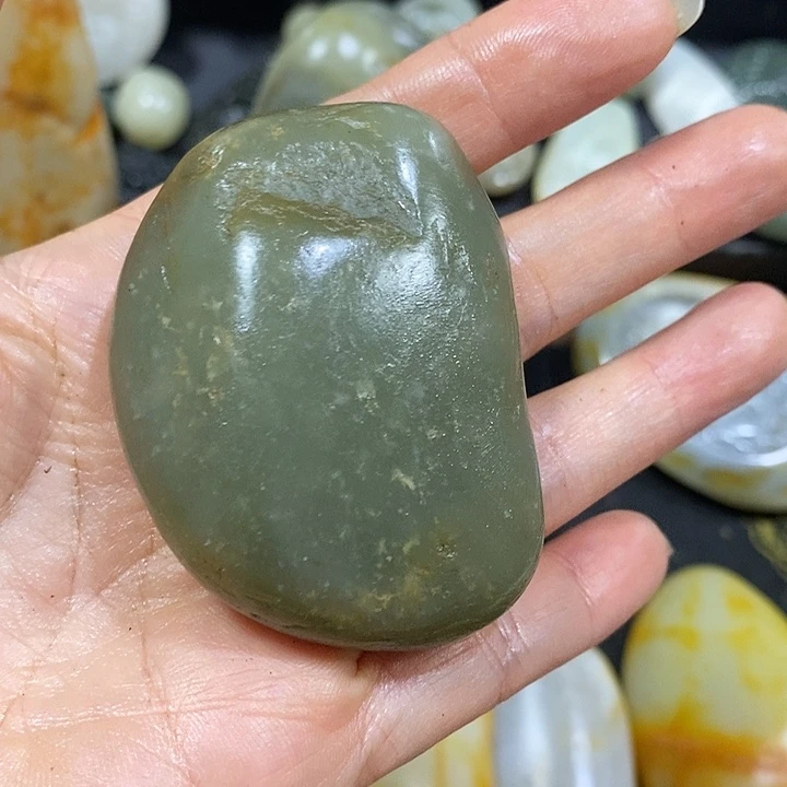 未镶嵌和田玉（糖玉）挂件