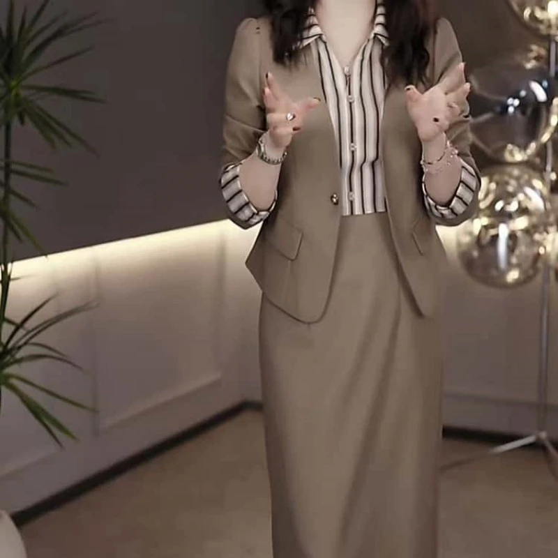 A550【外套+连衣裙】2025早秋新款时尚高端轻奢御姐轻熟风套装裙