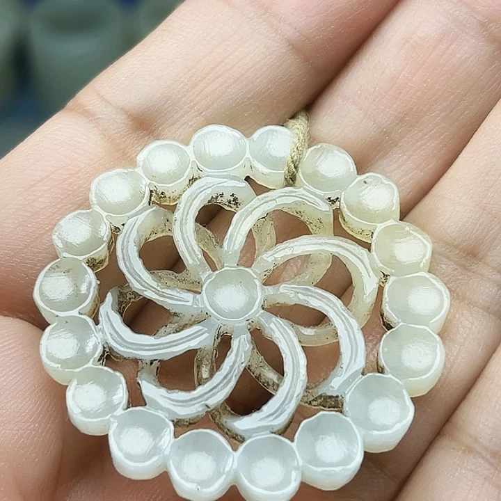 和田玉（青白玉）未镶嵌颈饰