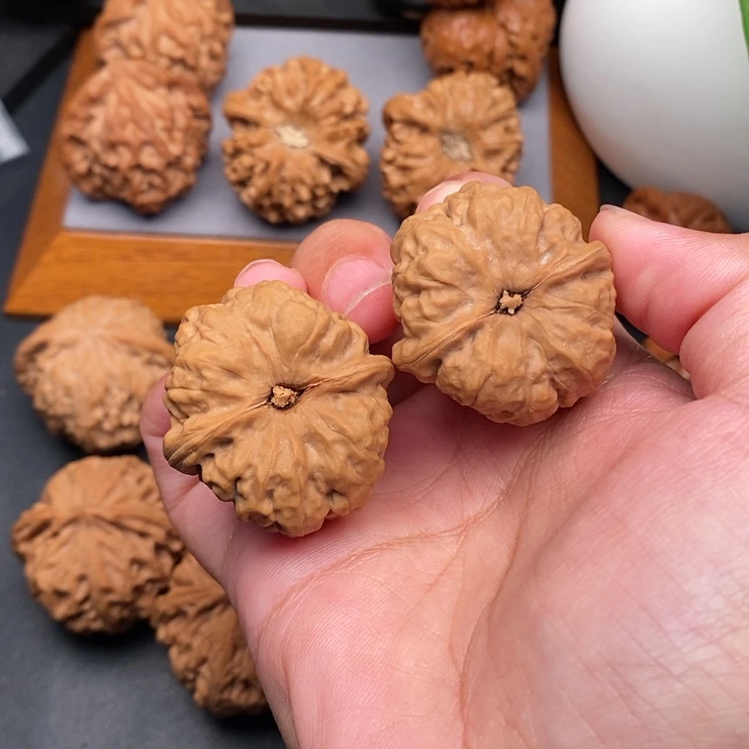 【闪购商品】文玩核桃把件顶****阳蛤蟆头