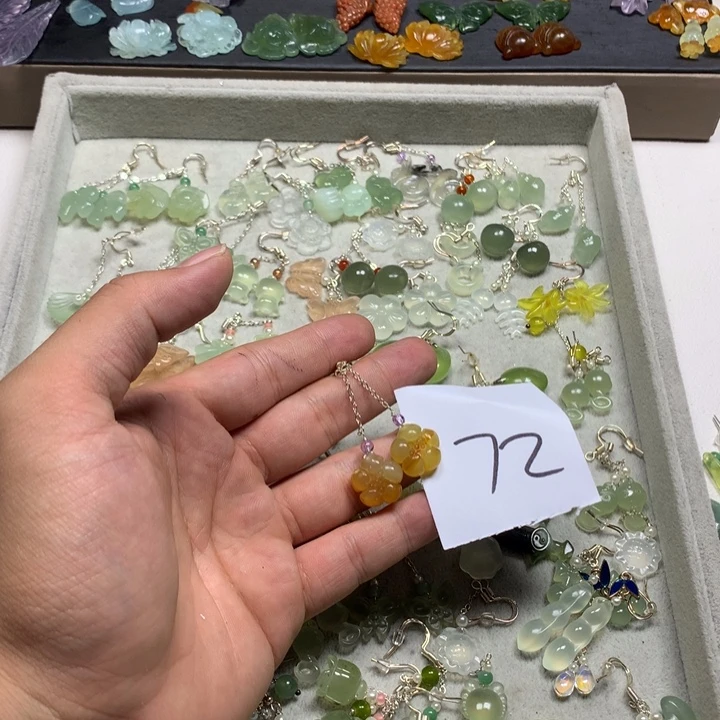 索***海合金蛇纹石玉耳钉