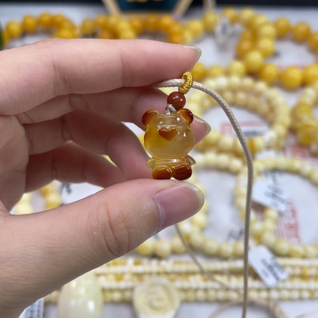 未镶嵌琥珀裸石沁色小熊项链