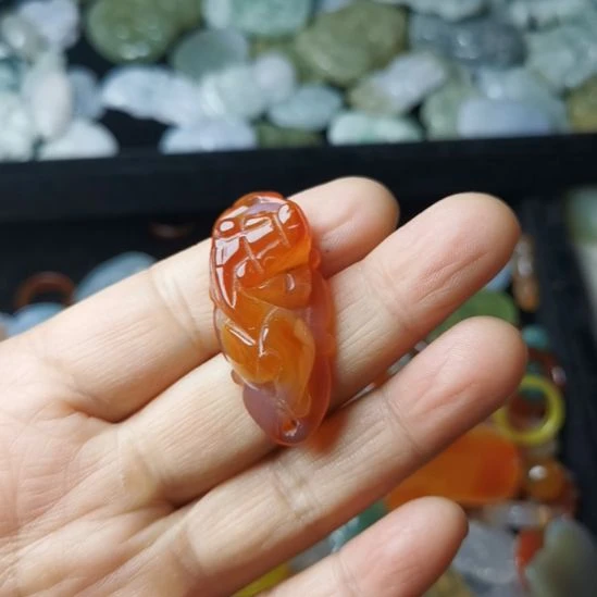 玛瑙/玉髓未镶嵌颈饰
