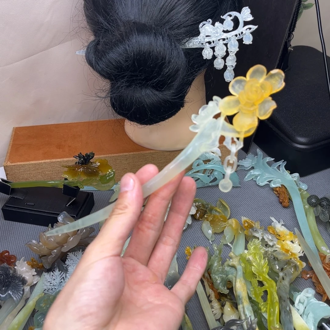 蛇纹石玉未镶嵌发饰