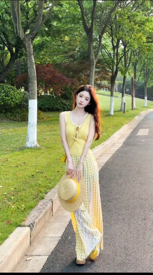 设计感辣妹气质防晒衬衫蕾丝内搭上衣女2025新款夏季显瘦休闲裤子