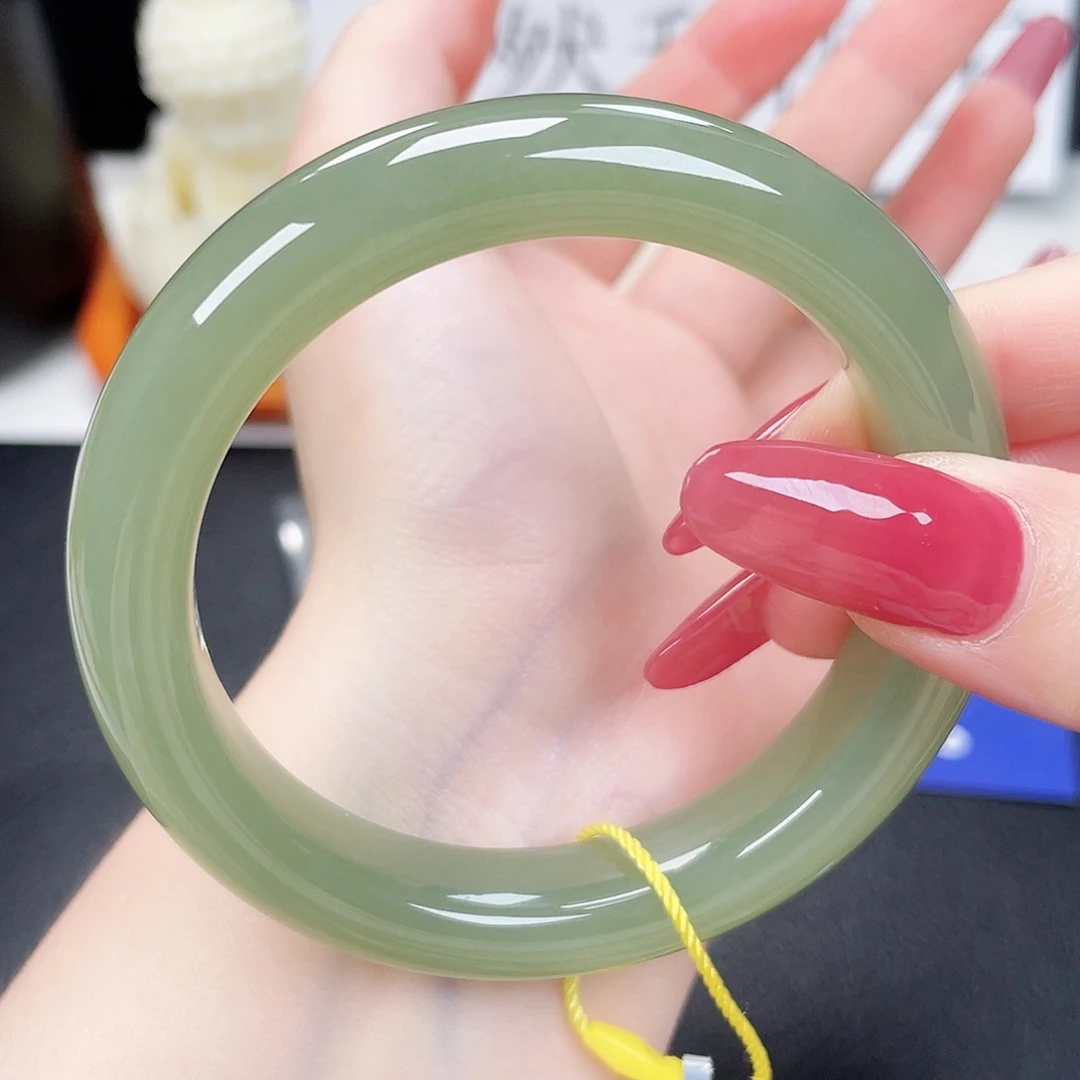 和田玉未镶嵌手镯5758