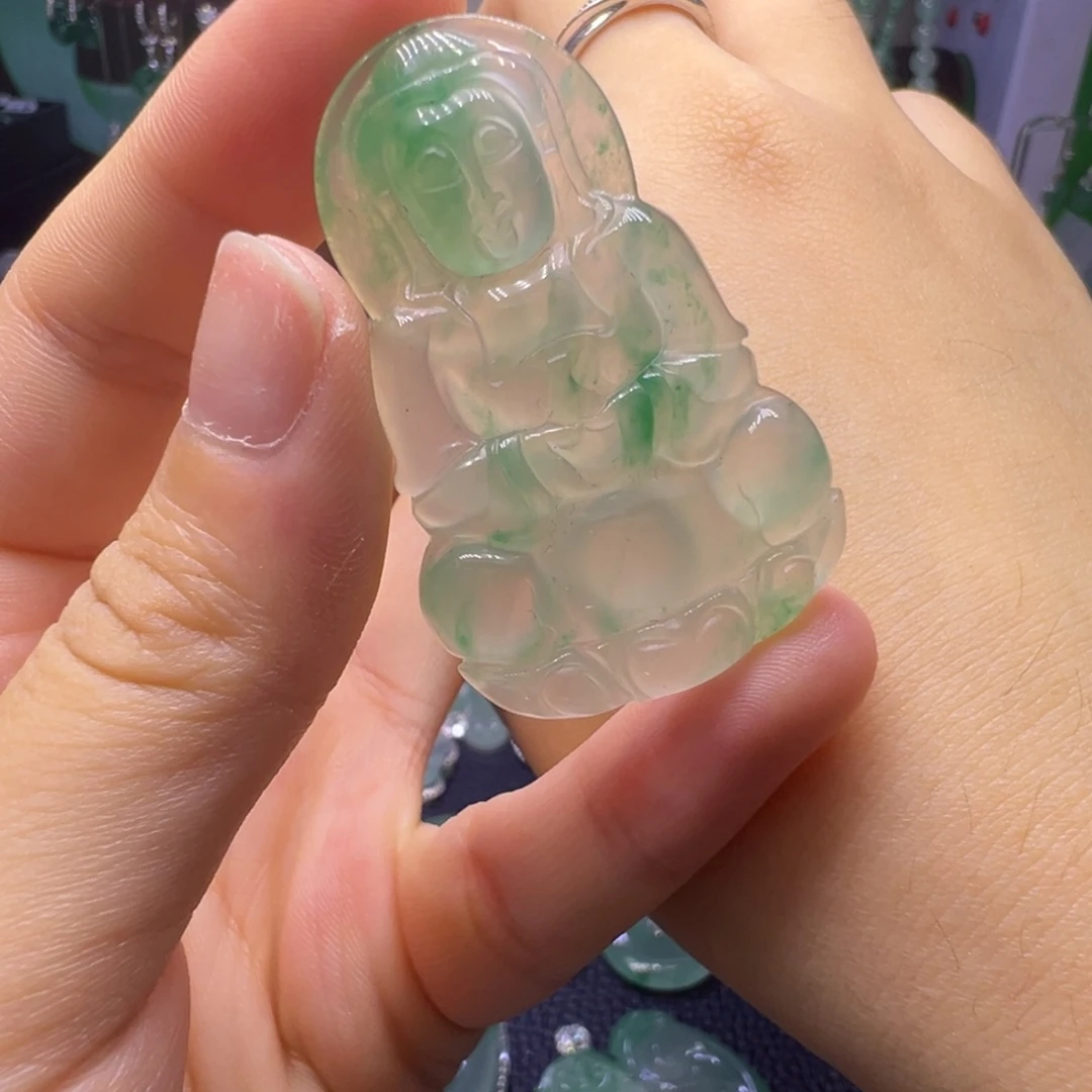 石英质玉未镶嵌颈饰
