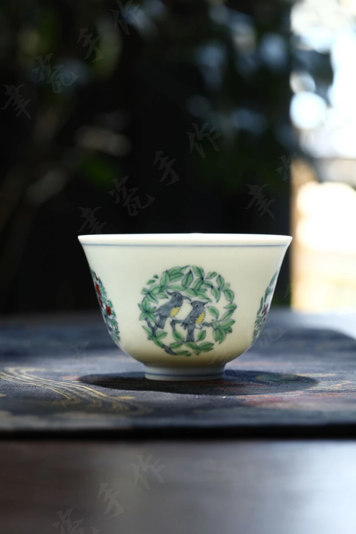 【聿瓷手作】斗彩团花鸟主杯