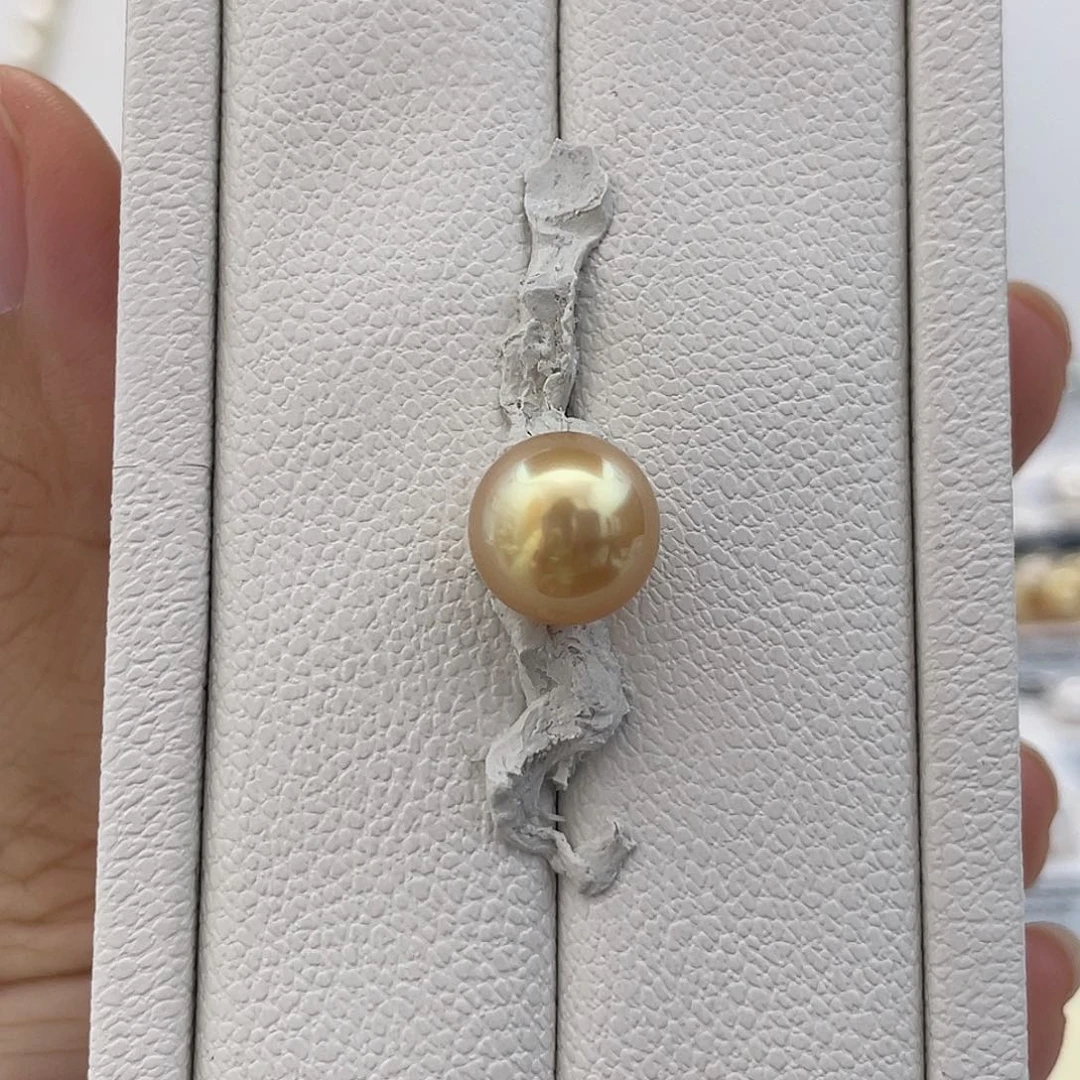 未镶嵌颈饰海水珍珠