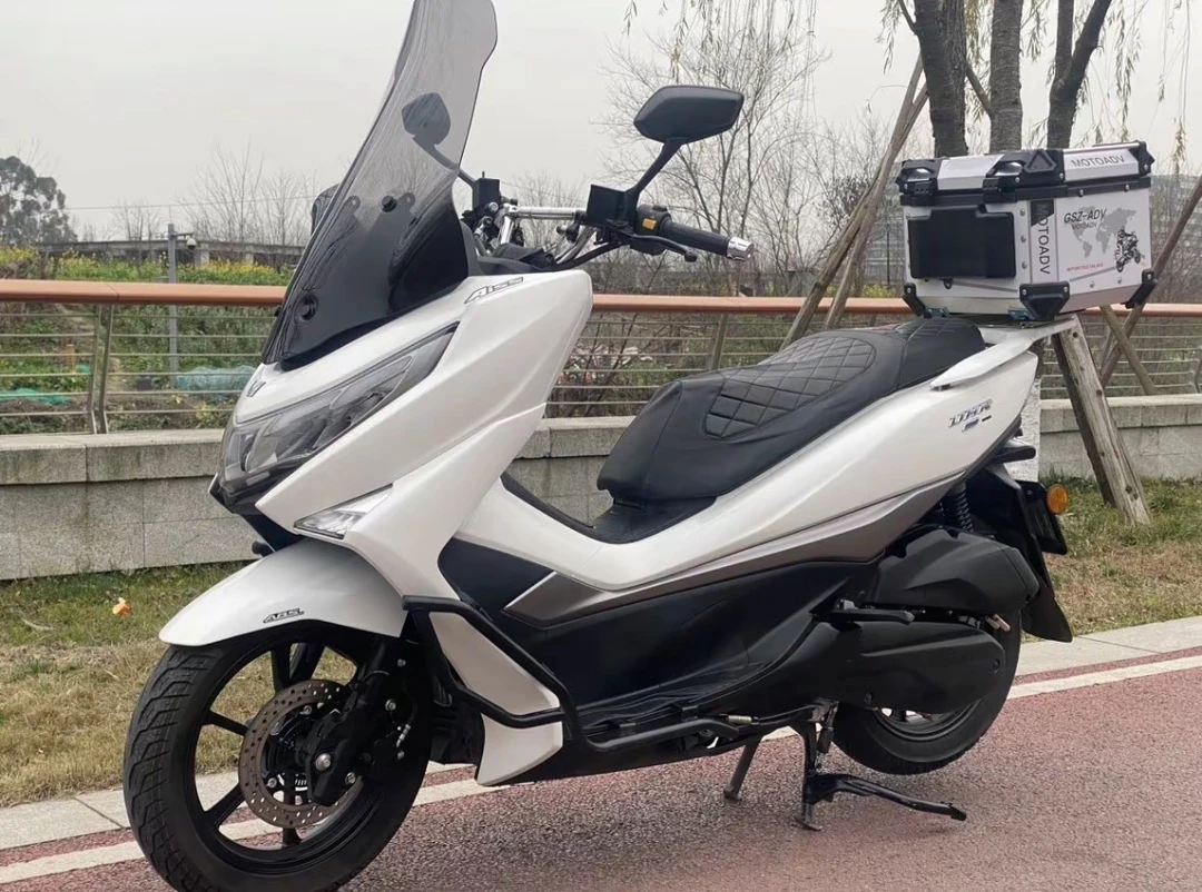 豪爵uhr150踏板租车咨询