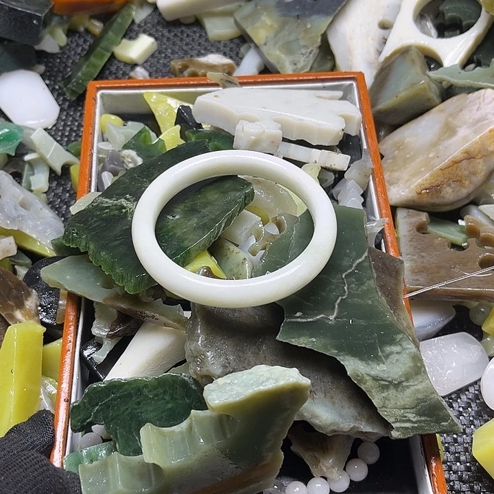 和田玉未镶嵌珠宝奇石所*