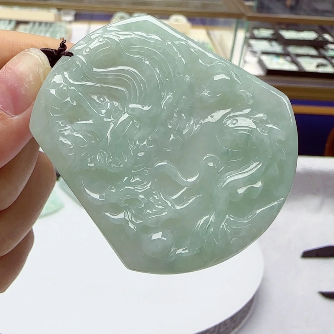 颈饰未镶嵌翡翠8 5