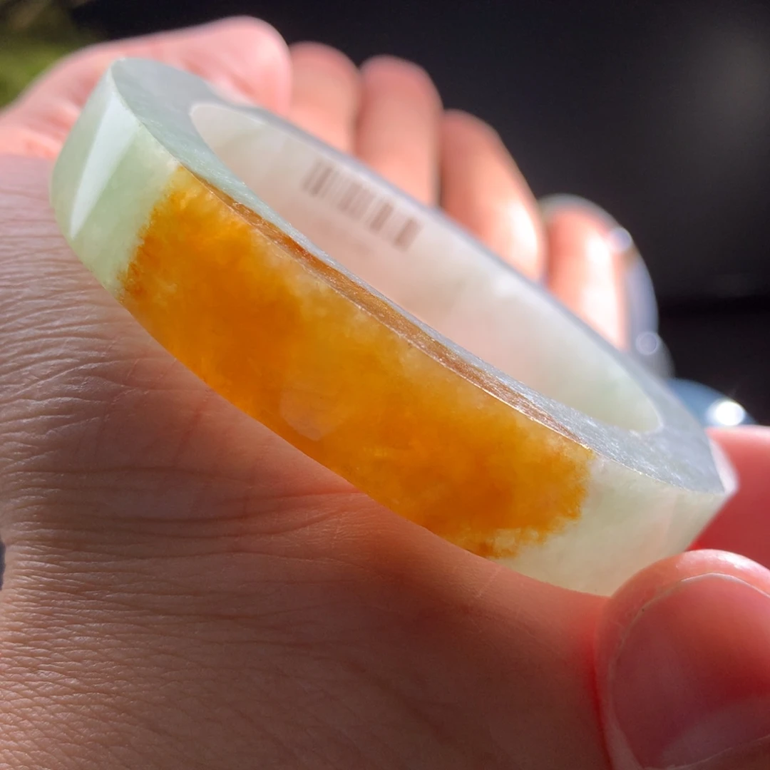 定制翡翠未镶嵌手镯