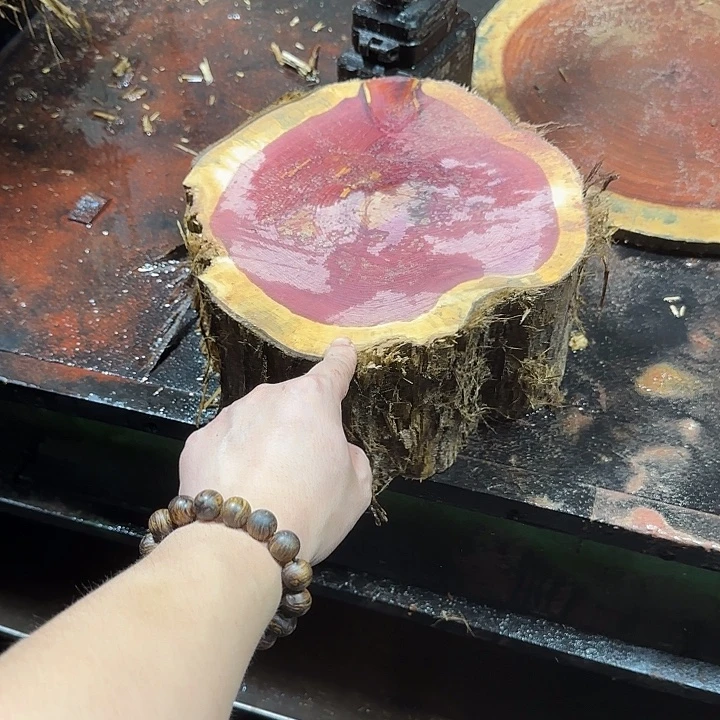 非洲紫檀（红花梨）血柏683