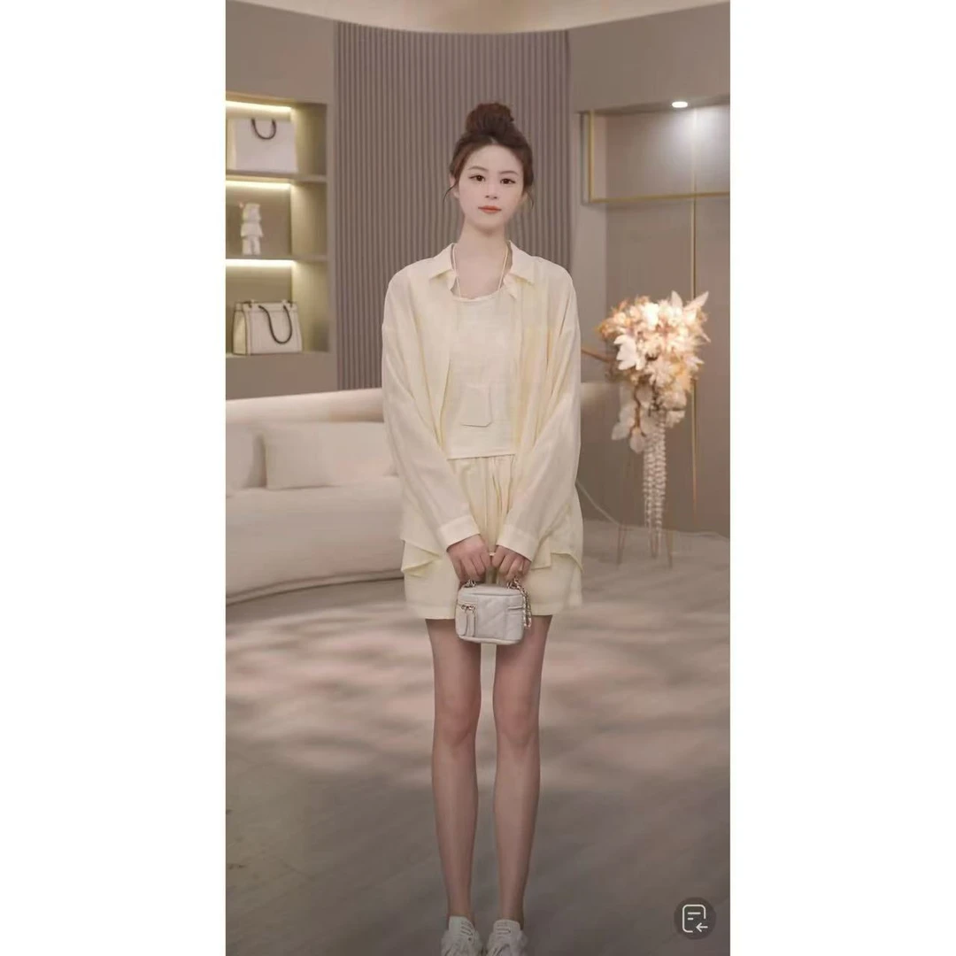 2025新款韩版宽松显瘦长袖衬衫＋吊带背心＋短裤＋荷包四件套TZ2156