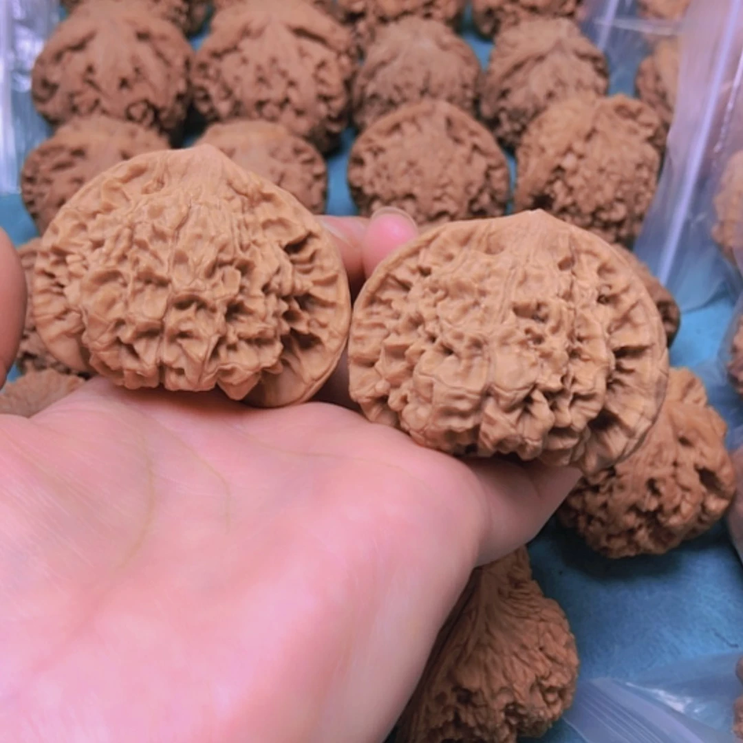 【闪购商品】摆件核桃50官帽修尖