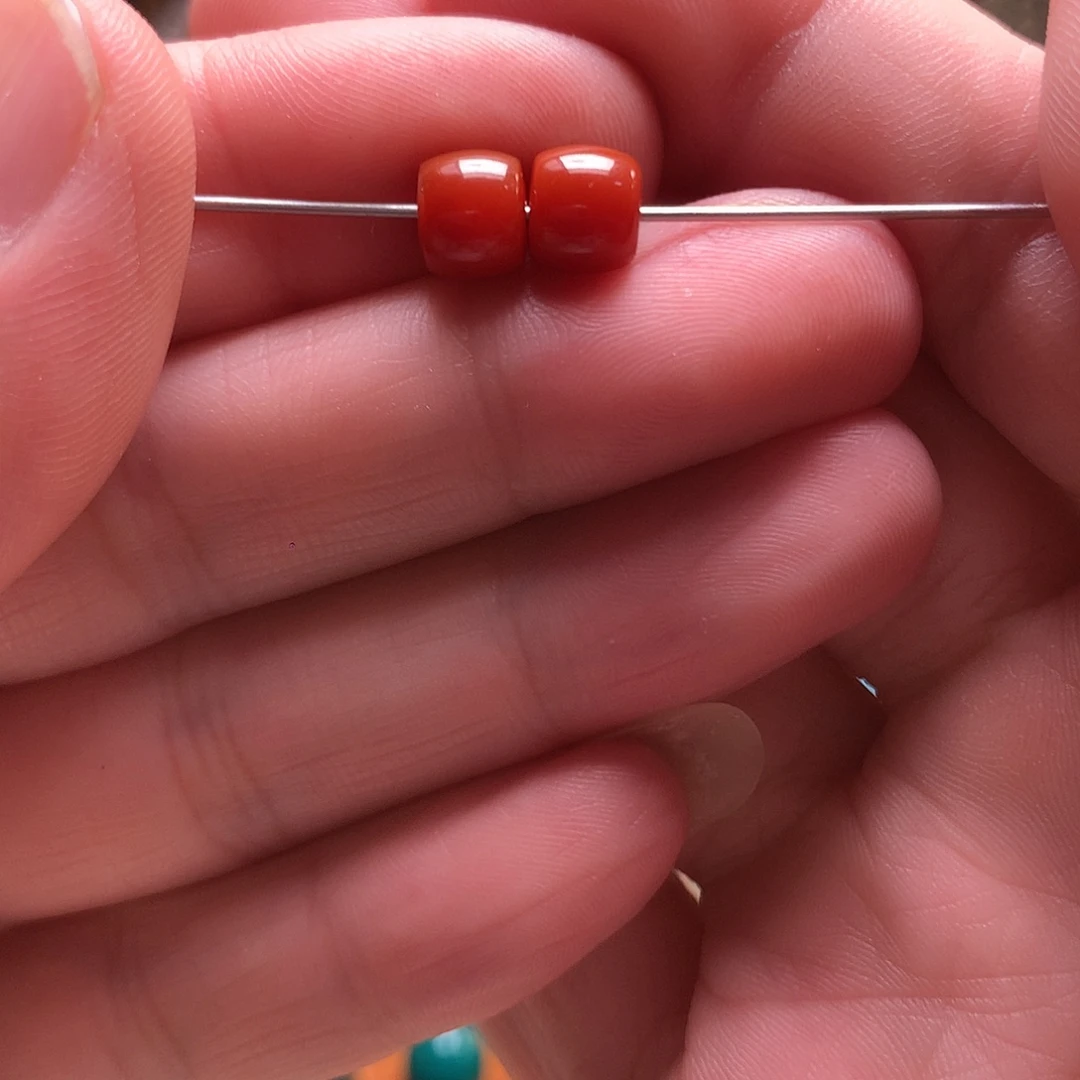 ****二琉璃颈饰红色7mm直切