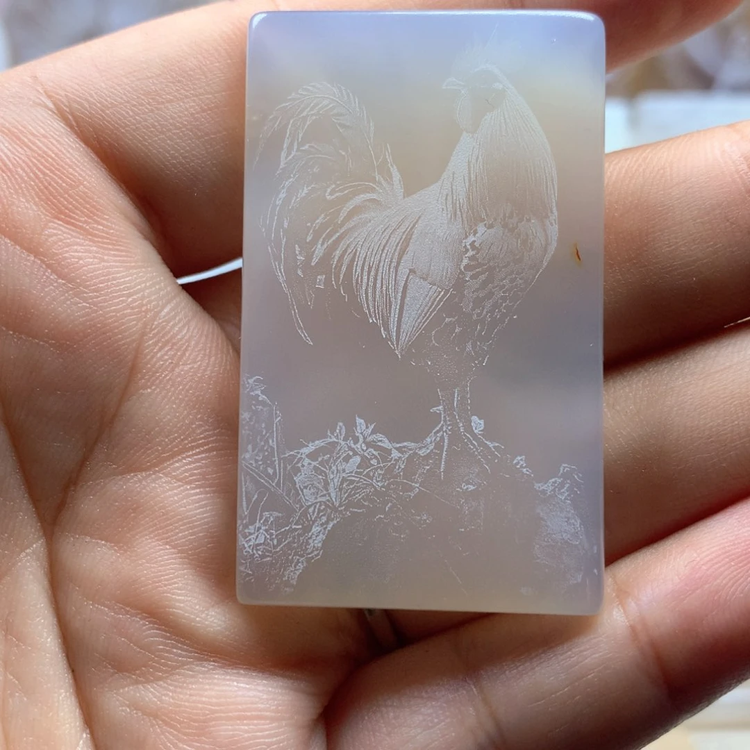 未镶嵌颈饰玛瑙/玉髓暖**奶