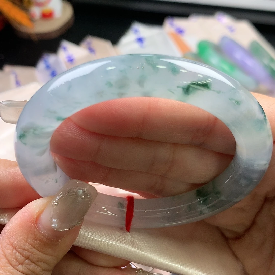 翡翠未镶嵌手镯53.2圆条