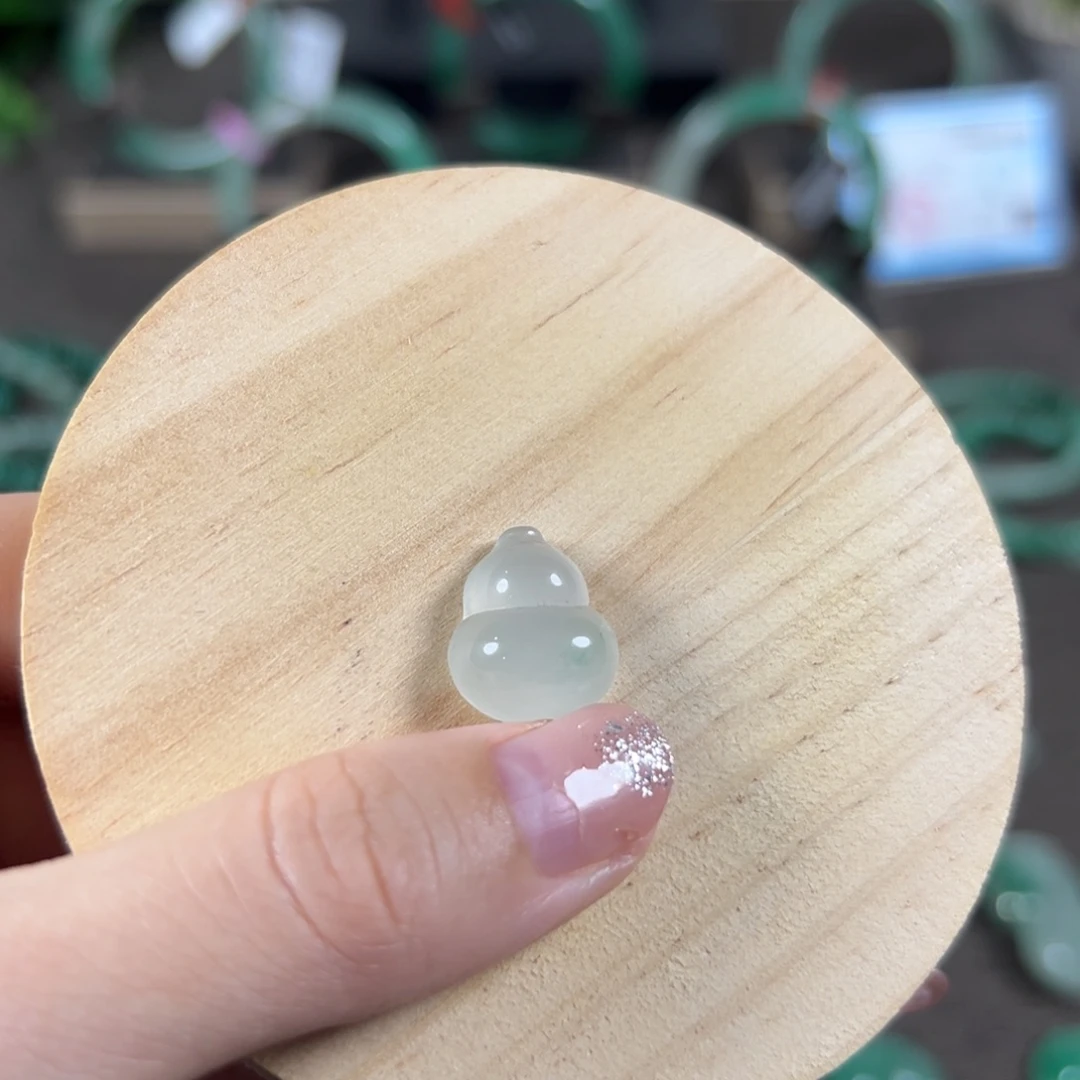石英质玉未镶嵌吊坠(不含链)