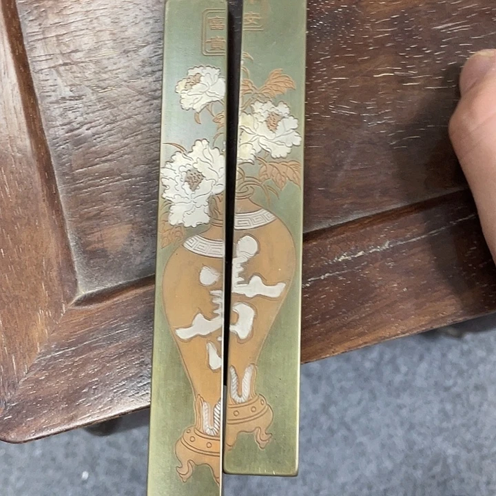 瓷片精致雕刻工艺