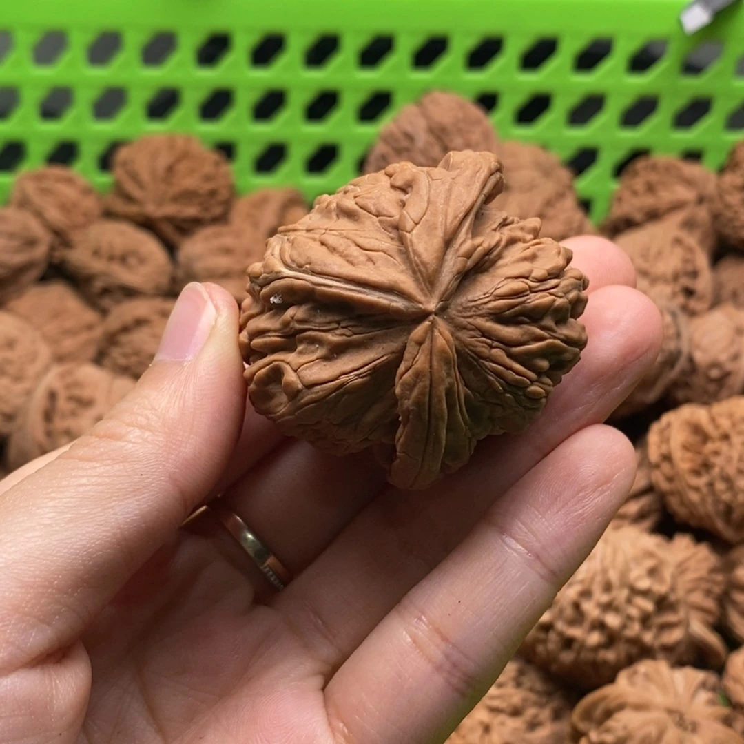 泛***。文玩核桃把件定制商品不退不换