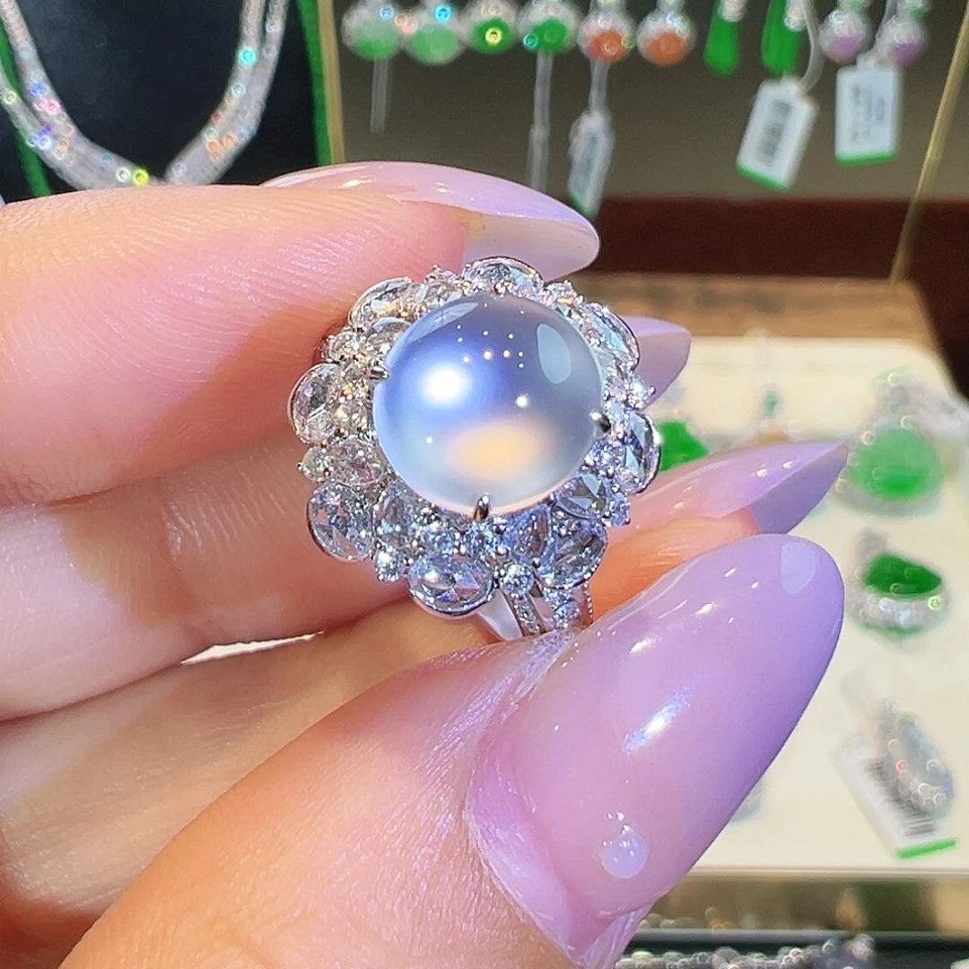 翡翠18K金镶嵌戒指