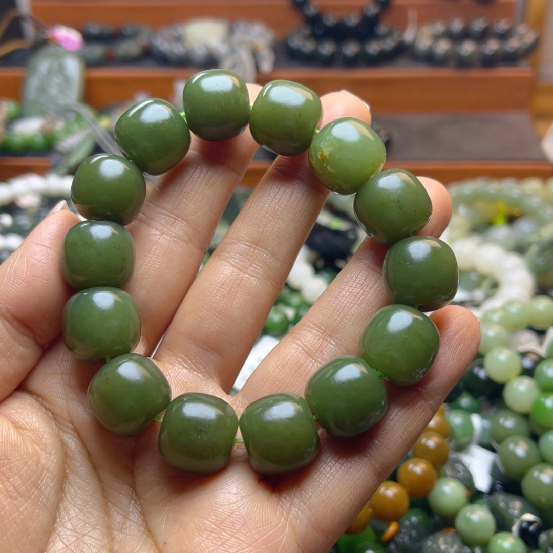 和田玉未镶嵌手链