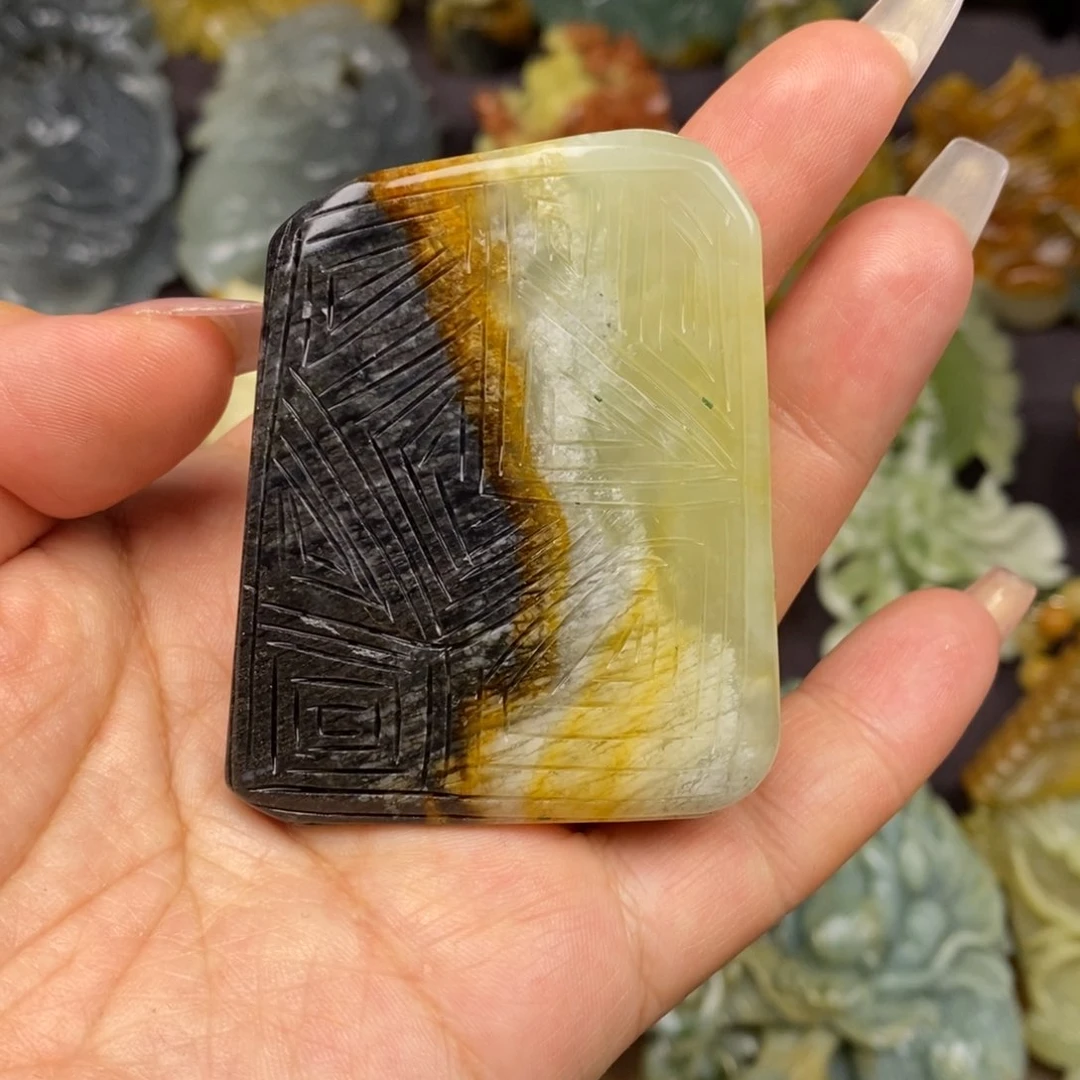 蛇纹石玉未镶嵌吊坠(不含链)