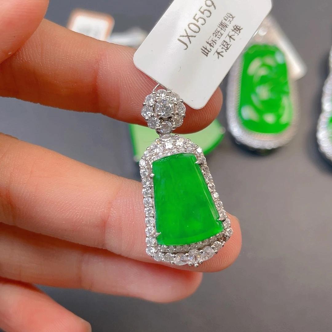 【闪购商品】颈饰银S925镶嵌翡翠翡翠