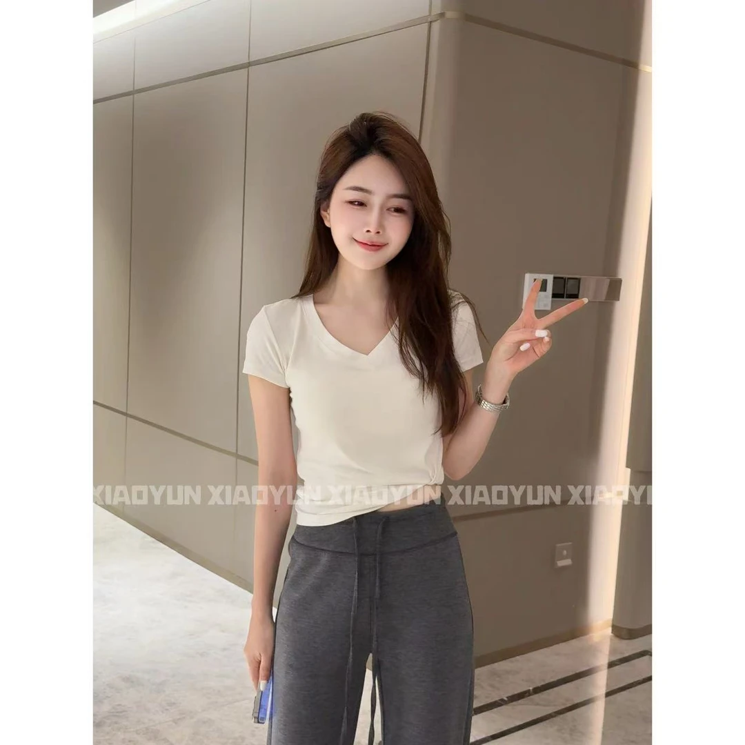 净色V领T 小允姐姐2025新款时尚气质高级净色V领T恤上衣