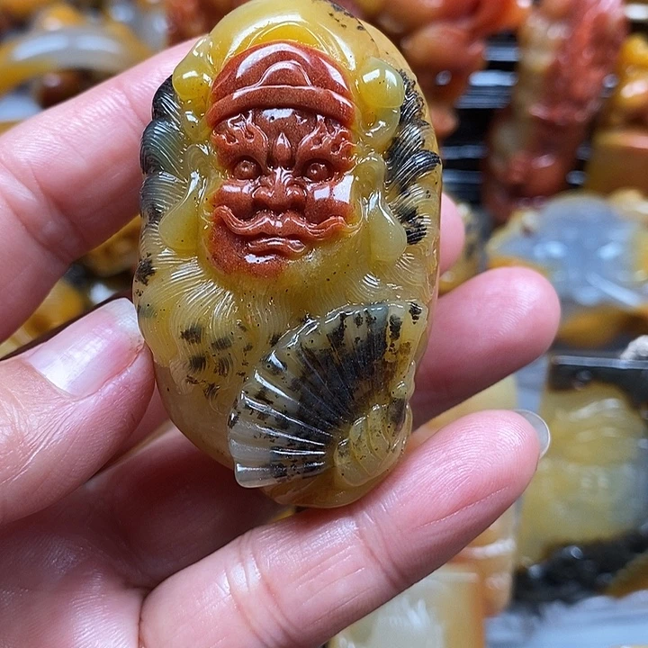 石英质玉（黄龙玉）合金颈饰